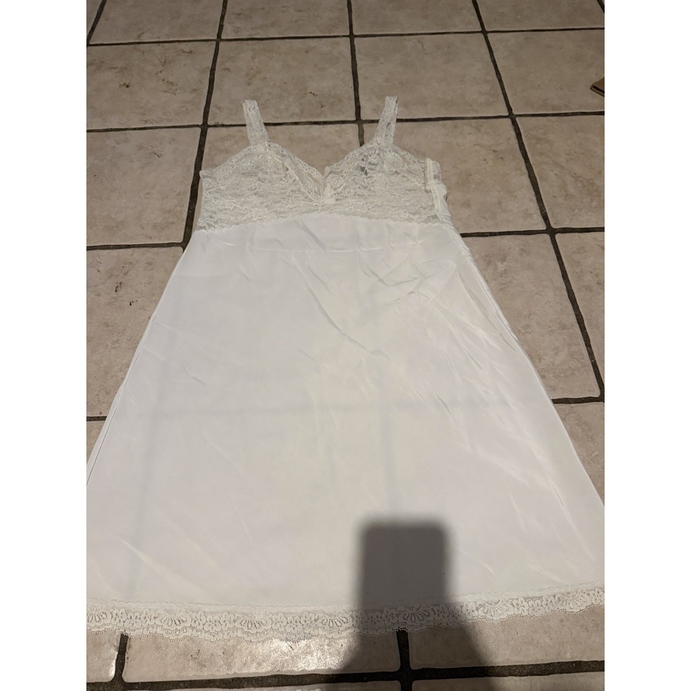 vintage Barbizon Candie Nightgown lingerie item Large
